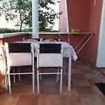 Apartment 4972b Kampor